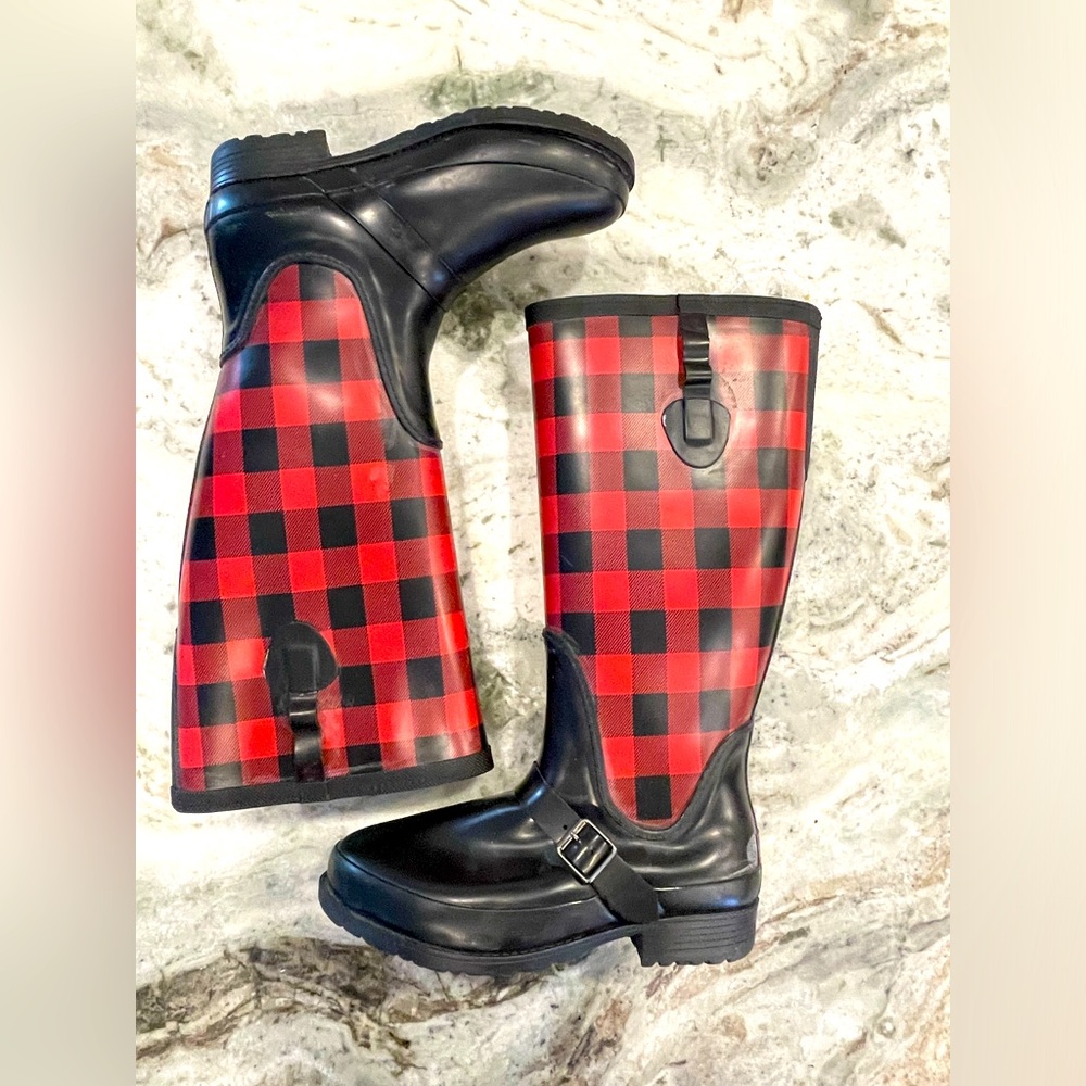 Lightly used L.L.Bean Buffalo Red Plaid Wellie Rain Boots